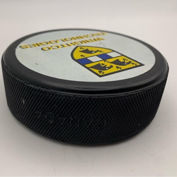 Vintage Johnstown Chiefs ECHL Puck Eastern Hockey Minor League PA SlapShot RARE - Picture 6 of 10